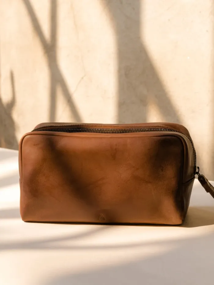 Able Belts and Accessories Women Avery Dopp Kit Black