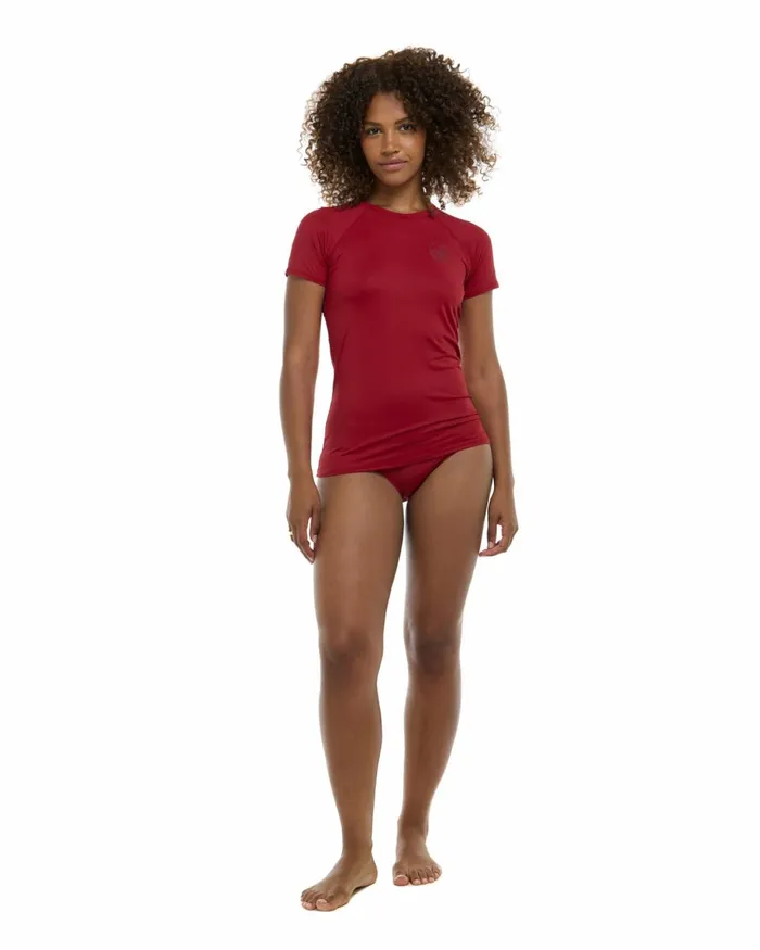 Body Glove Rash Guards Sun Protection Women Smoothies In Motion Short Sleeve Rashguard 8211 Cranberry