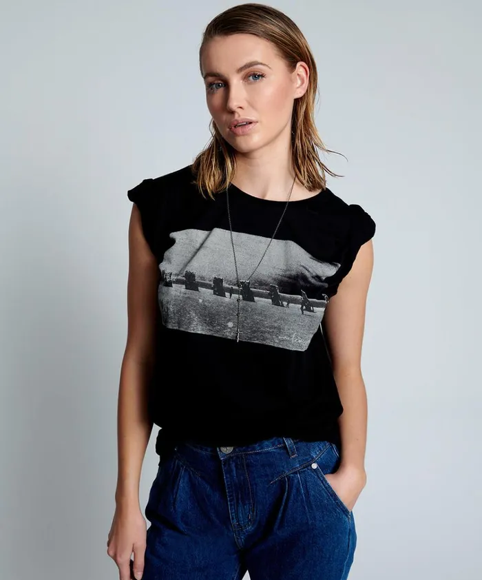 CADILLAC BOYFRIEND TEE Women One Teaspoon Basic Tees