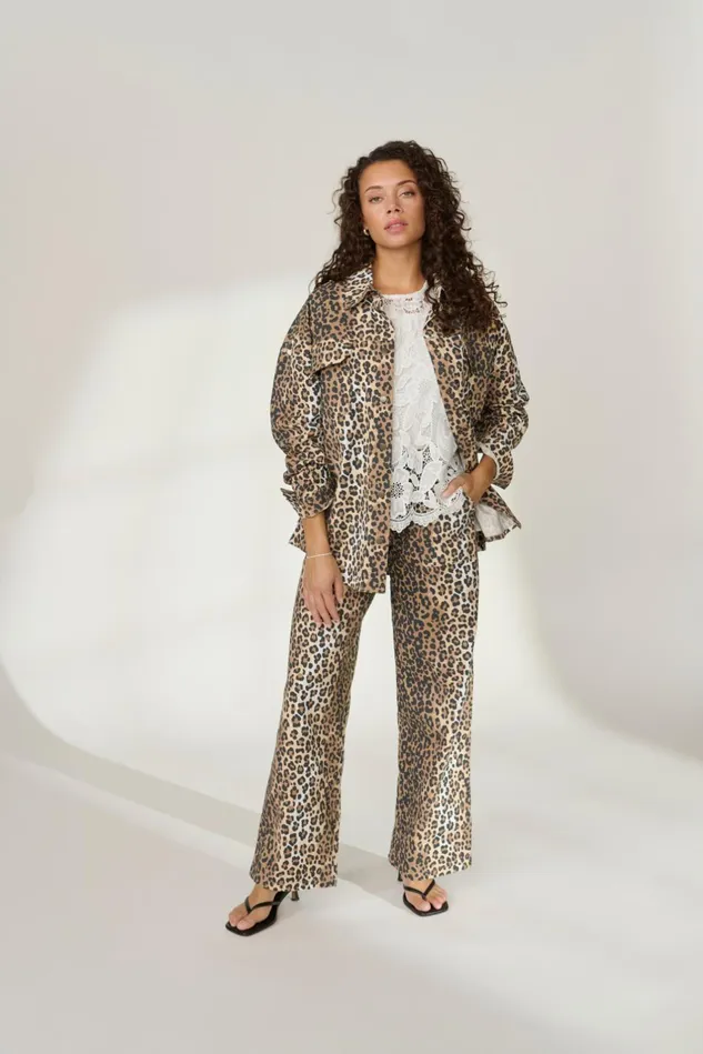 Denim Styles Women CULTURE CUlfenna Leopard Shirt