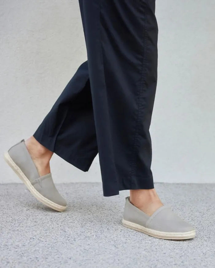 Isle Slip On Metatarsal Black Womens Abeo Casual Shoes