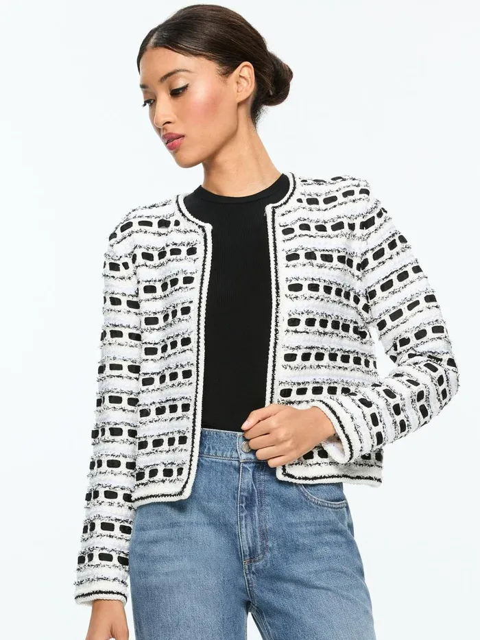 Jackets Coats Women Alice Olivia MARJORIE TEXTURED TWEED STITCH CARDIGAN JACKET Soft Whiteblack Jackets Coats Women Alice Olivia MARJORIE TEXTURED TWEED STITCH CARDIGAN JACKET Soft Whiteblack