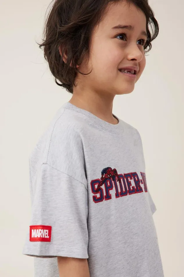 License Drop Shoulder Short Sleeve Tee Lcn Mar Fog Grey Marlespiderman Face Boys Cotton On Tops and TShirts License Drop Shoulder Short Sleeve Tee Lcn Mar Fog Grey Marlespiderman Face Boys Cotton On Tops and TShirts