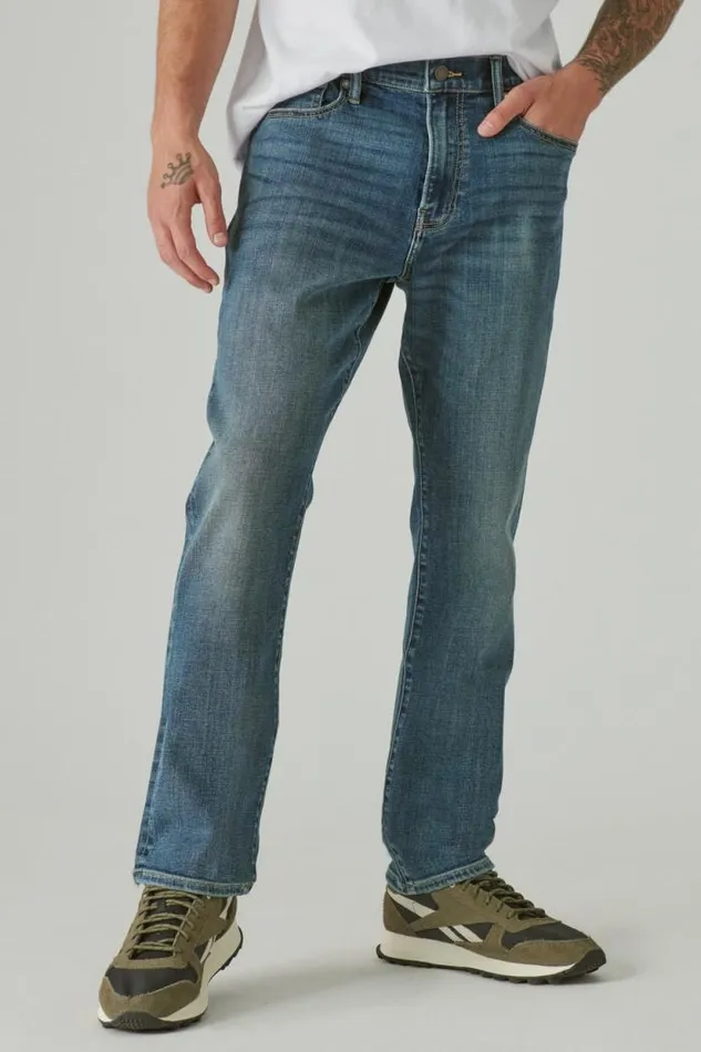Lucky Brand 410 Athletic Straight Coolmax Stretch Jean Cowen Men Jeans