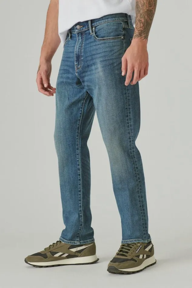 Lucky Brand 410 Athletic Straight Coolmax Stretch Jean Cowen Men Jeans