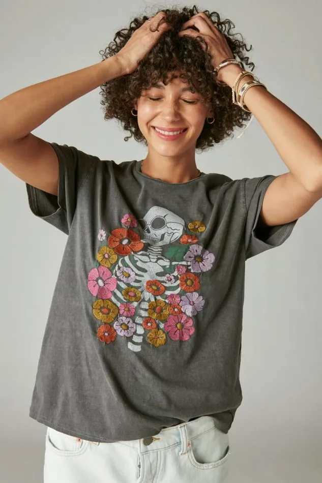 Lucky Brand Flowers And Skeleton Classic Crew Plum Kitten Women Graphic Tees