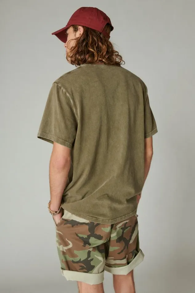 Lucky Brand Steer Skull Tee Beech Men Graphic Tees