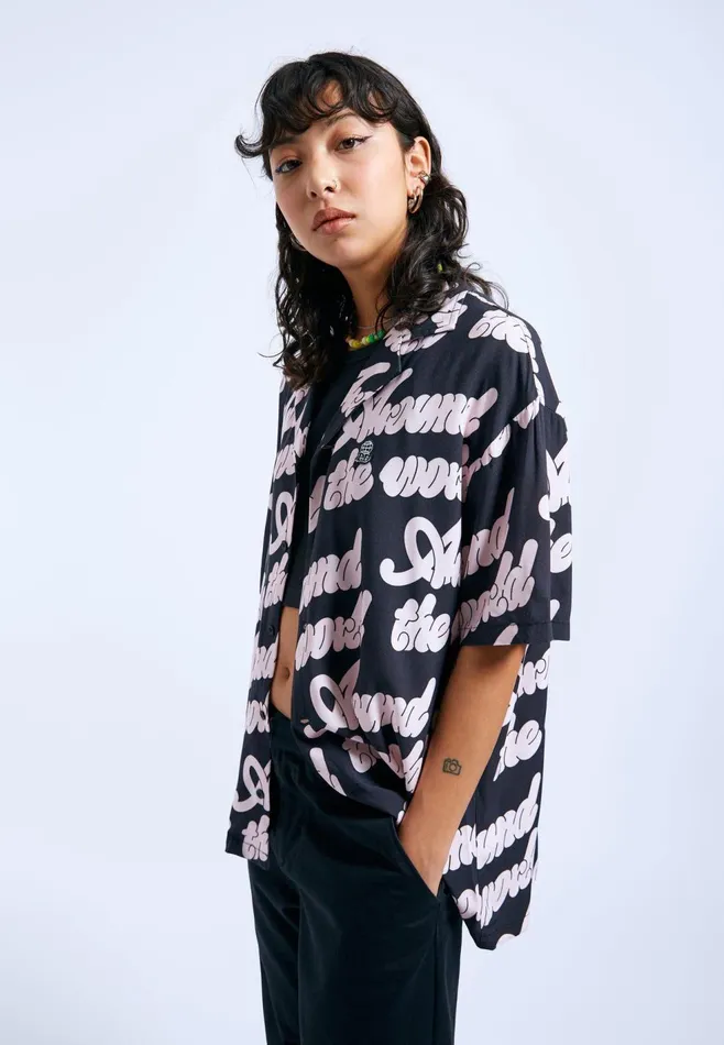 Madi Shirt 8211 Off Black Around AOP Off Black Around Aop Women Dr Denim Shirts