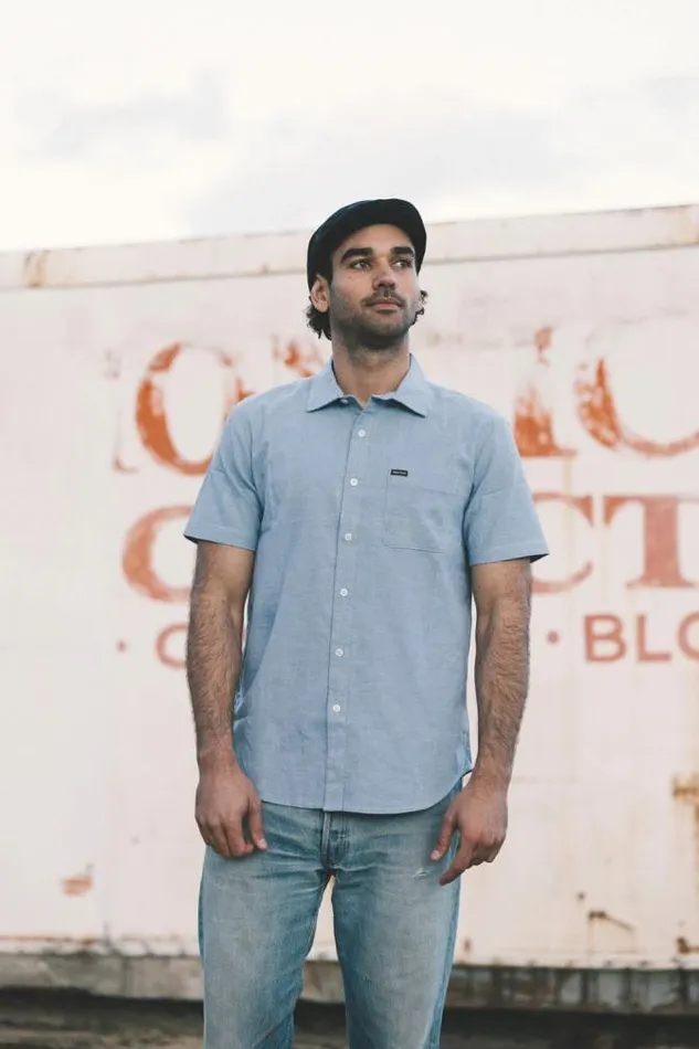Men Charter Oxford SS Shirt Light Blue Chambray Brixton Button Ups