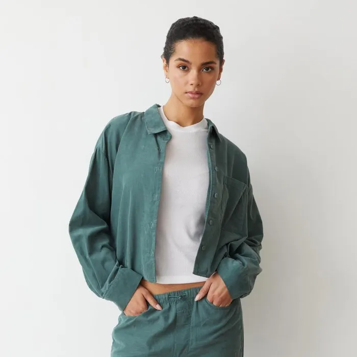 MONROW LONG SLEEVE Mini Corduroy Cropped Shirt Cactus 8211 Shop