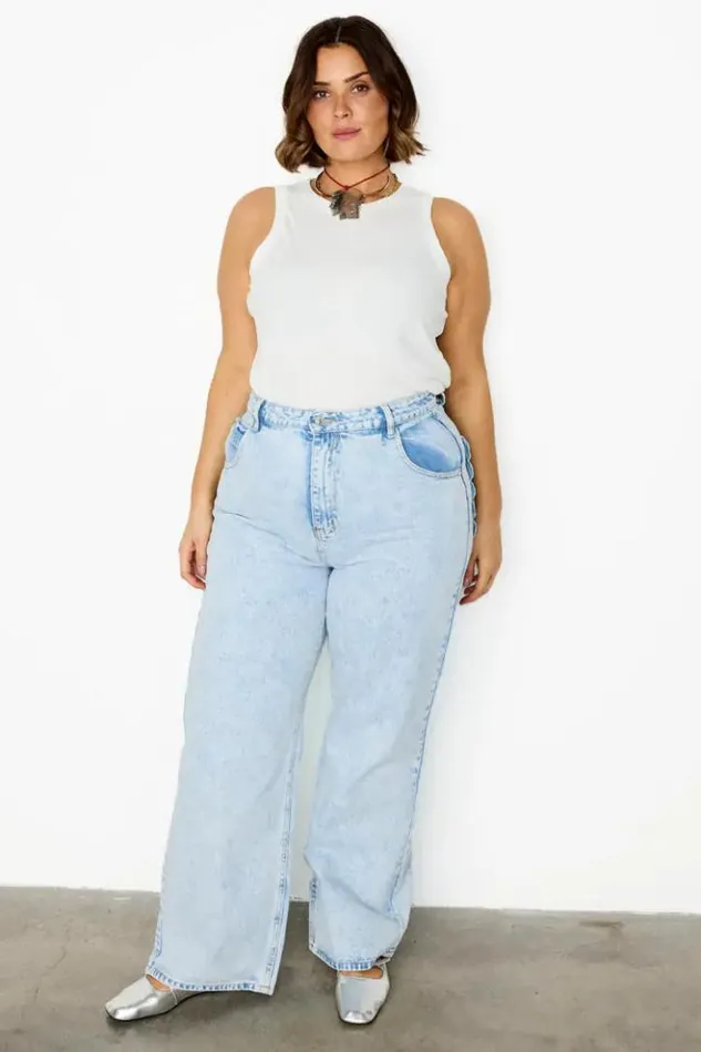 Never Fully Dressed Scallop Detail Straight Leg Jeans Women Trousers and Shorts