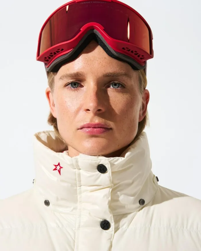 Perfect Moment Accessories Ski Goggles Red and White Stripe 8211 Women Perfect Moment Accessories Ski Goggles Red and White Stripe 8211 Women