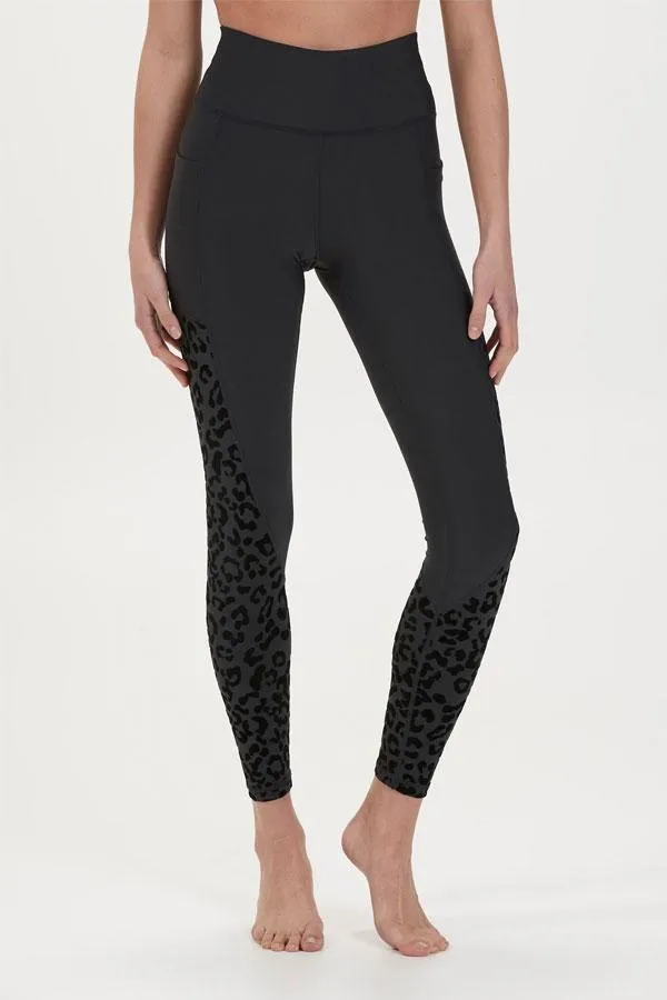Sosandar Activewear Women Carolina Black Leopard Print Activewear Leggings With Pockets Black