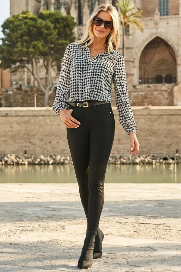 Sosandar Jeans and Jeggings Women Black Perfect Skinny Jeans Black