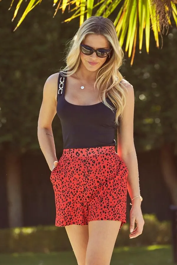 Sosandar Shorts Women Coral Animal Print Jersey Shorts With Pockets Coral