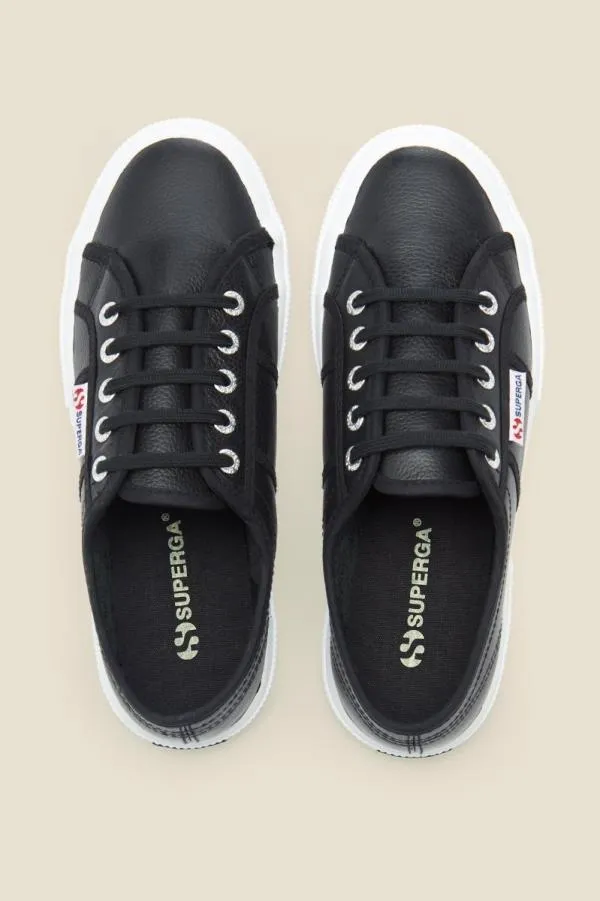 Sosandar Trainers 8211 Superga and Victoria Women Superga 2750 Classic Black and White Trainers Black White