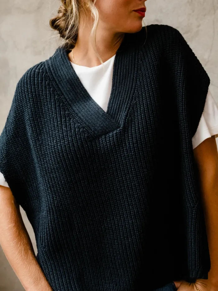 Sweaters Women Able Ingrid Sweater Vest Black