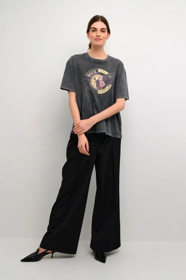 Tops and TShirts Women CULTURE CUash Tshirt