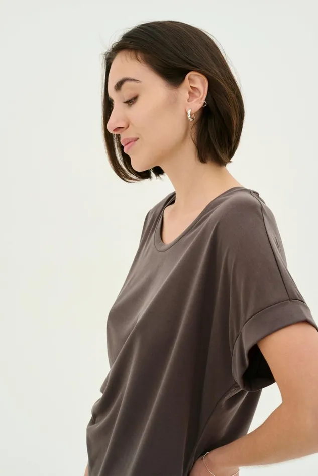 Tops and TShirts Women CULTURE Kajsa Tshirt Blackened Pearl