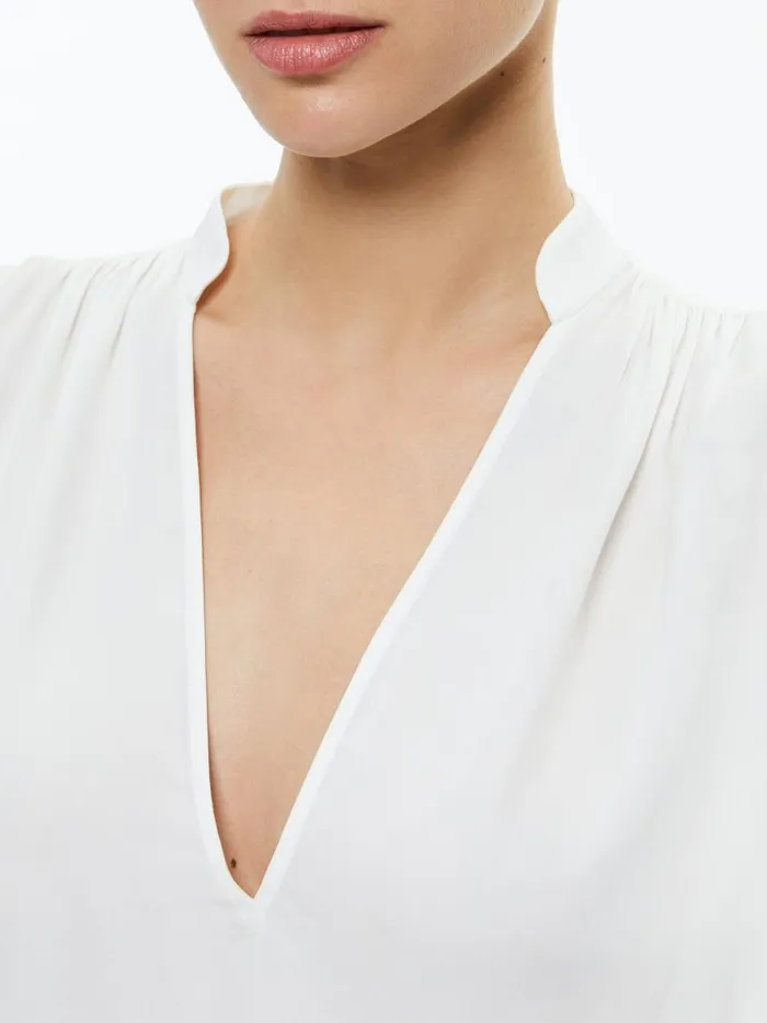 Tops Women Alice Olivia ONICA COLLARED BLOUSE Off White