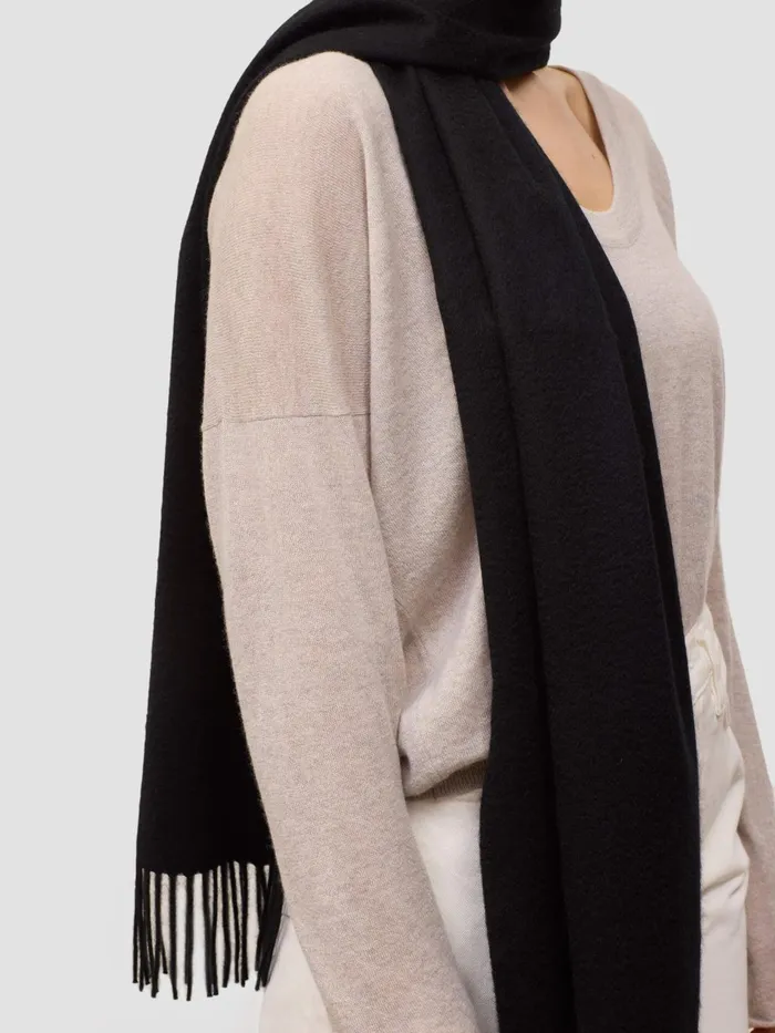 Women Begg X Co Scarves Arran Solid Oversized Cashmere Scarf Black