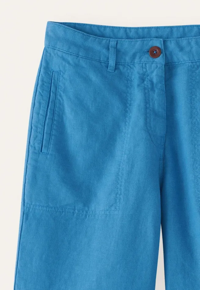 Women Relaxed Shorts Bluebell Poetry Fashion Trousers and Shorts